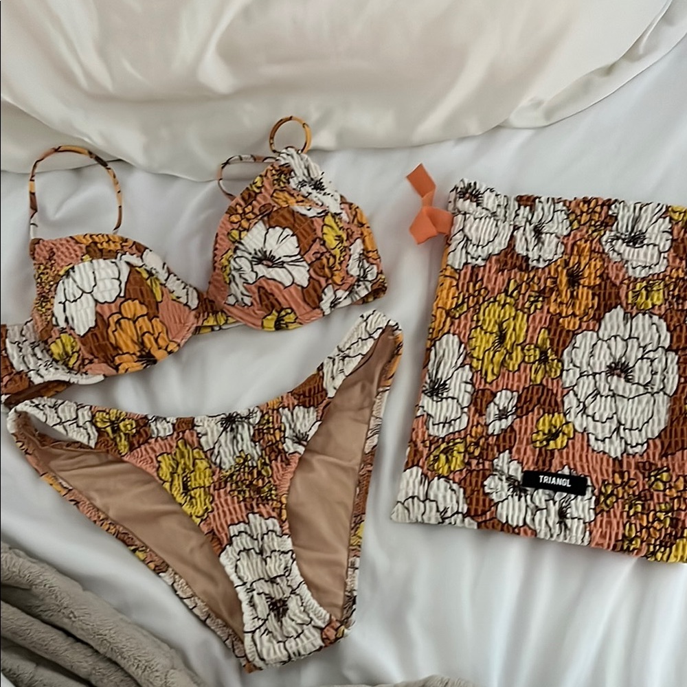 NWOT Triangl Bikini